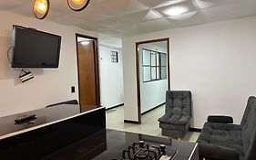 Apartamentos FM 212